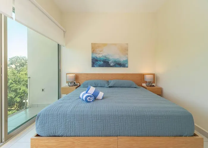 Casa de férias 2 Bd With Balcony, Gym, Rooftop Pool, Hot Tub Playa del Carmen
