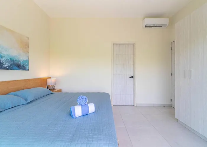 2 Bd With Balcony, Gym, Rooftop Pool, Hot Tub * Playa del Carmen