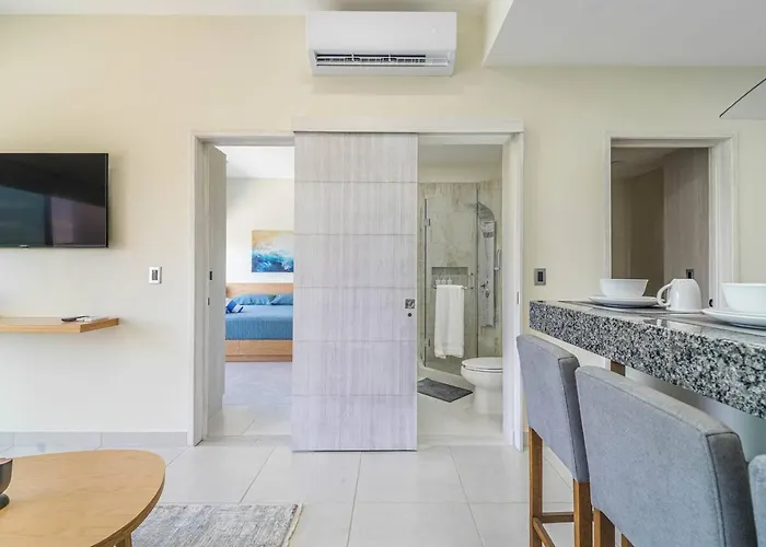 Casa de férias 2 Bd With Balcony, Gym, Rooftop Pool, Hot Tub Playa del Carmen