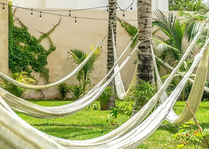 2 Bd With Balcony, Gym, Rooftop Pool, Hot Tub * Playa del Carmen